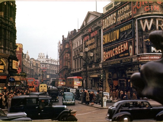 Piccadilly_circus