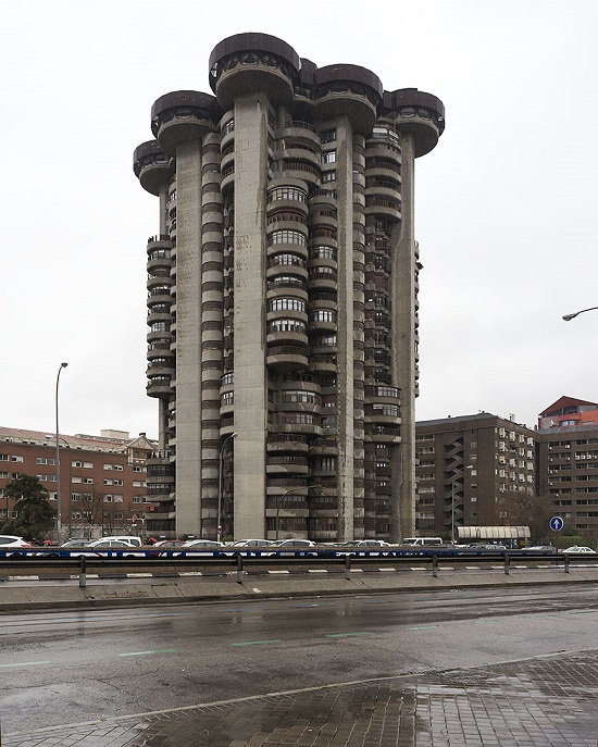 Edificio Torres Blancas, Madrid, Spain, 2016.