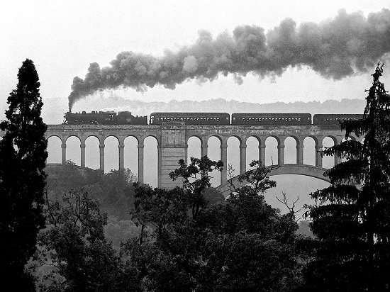 Smoke-Over-Steamtown09