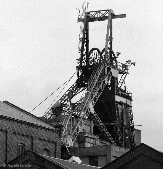 Sutton manor coll st helens 1990