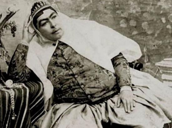 Nasseredin-shah-harem-4