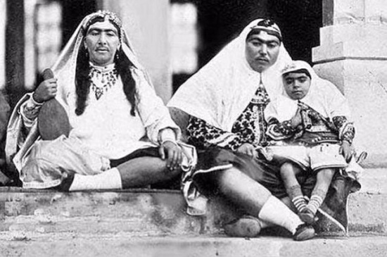Nasseredin-shah-harem-5