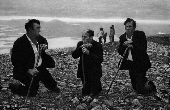 Koudelka-croagh-patrick-pilg,ireland,1972