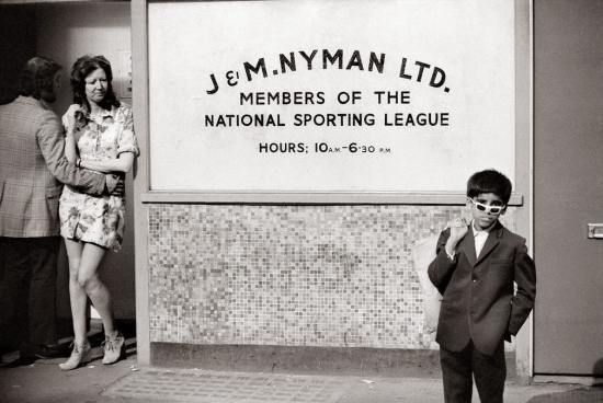 Street Scenes of England in the 1960s-70s (8)