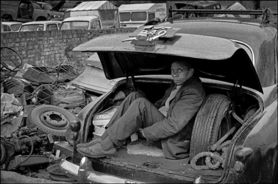 Street Scenes of England in the 1960s-70s (25)