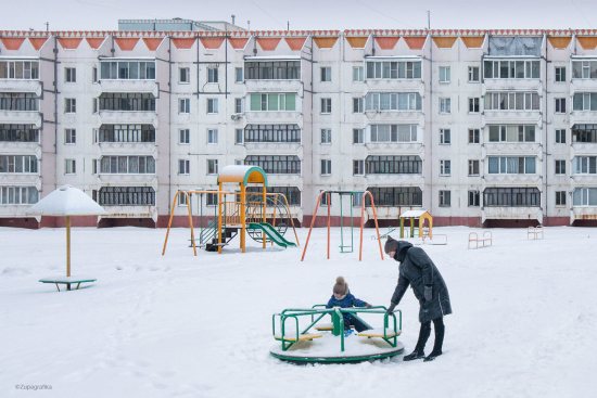 Soviet-playgrounds1