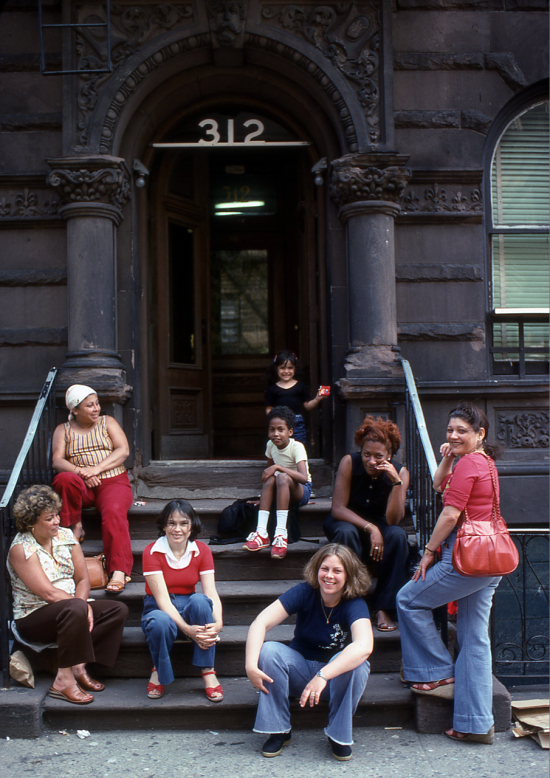Stoopsitters_NYC_1970s-ee