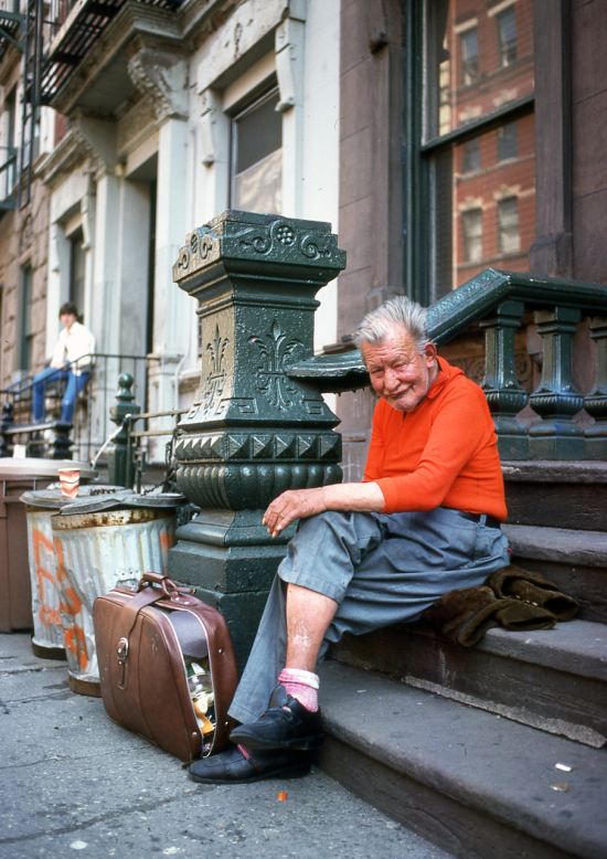 Stoopsitters_NYC_1970s-oo