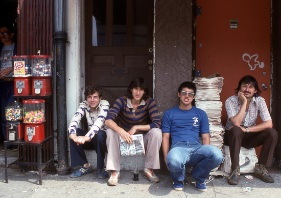 Stoopsitters_NYC_1970s-z