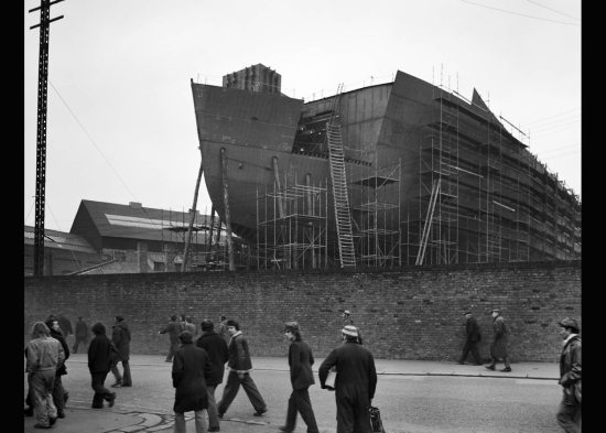 Chris_Killip_Shipbuilding_on_Tyneside_1975_1976_080620_second_160720_web120013 (1) Chris_Killip_Shipbuilding_on_Tyneside_1975_1976_080620_second_160720_web120013 (1)