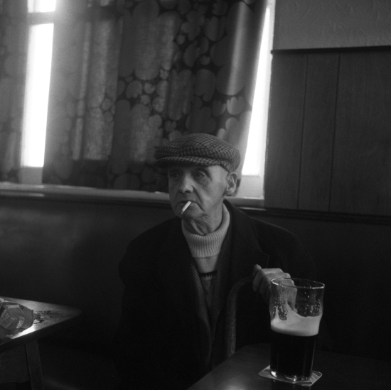 157L-HALFWAY-Pub-Albert-HOOKEM-78-Xmas-Pint-14-Milton-Gr-Sunbway-Str-22-Dec-1977-by-Alec-Gill-CLEANED
